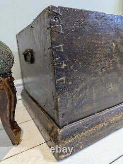 Antique Large Pine Chest Wooden Storage Trunk Blanket Toy Box Wood Log Storage