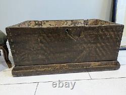 Antique Large Pine Chest Wooden Storage Trunk Blanket Toy Box Wood Log Storage