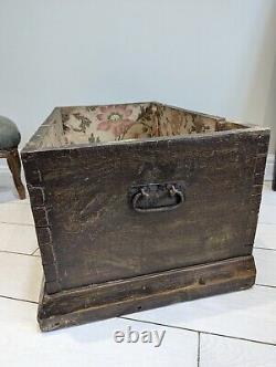 Antique Large Pine Chest Wooden Storage Trunk Blanket Toy Box Wood Log Storage