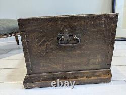 Antique Large Pine Chest Wooden Storage Trunk Blanket Toy Box Wood Log Storage