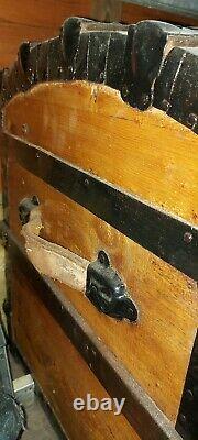 Vintage Wooden Storage chest/trunk/blanket box/log store
