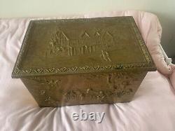 Vintage wooden coal/log/kindling storage box (metal plated) with metal intray