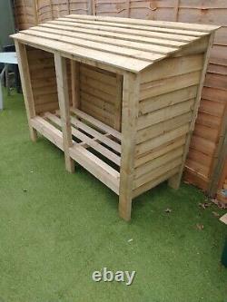 Wooden Log Store free delivery in the reading area
