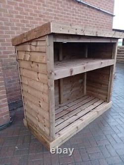 Wooden Log / firewood Store. FREE LOCAL DELIVERY up to 15 miles