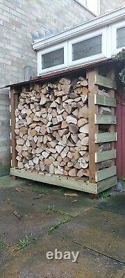 Wooden log store