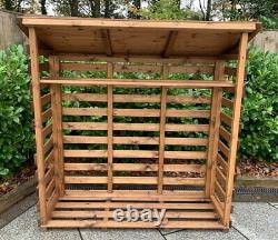 Abri à bois en bois extra-large haut pour le stockage de bûches de bois de chauffage dans le jardin