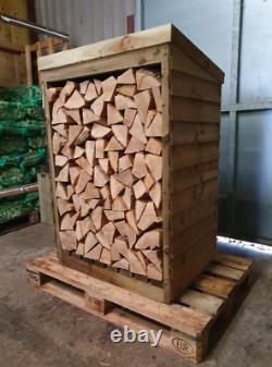 Abri de stockage de bûches en bois super résistant prêt à être livré localement pour £90, assemblé et prêt à l'emploi.