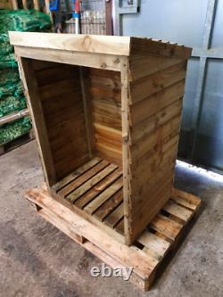 Cabane de stockage de bûches en bois super solide prête à l'emploi avec livraison locale pour £90.