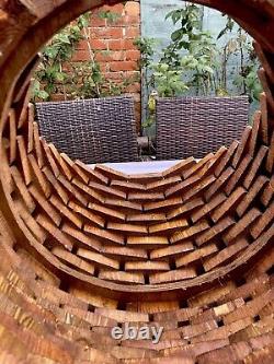 Panier de cheminée en bois fait à la main, unique et magnifiquement conçu